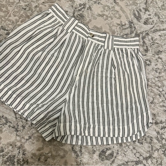 Madewell Linen Blend Curved Hem Shorts Striped Size Large Women’s White Gray - Picture 4 of 7